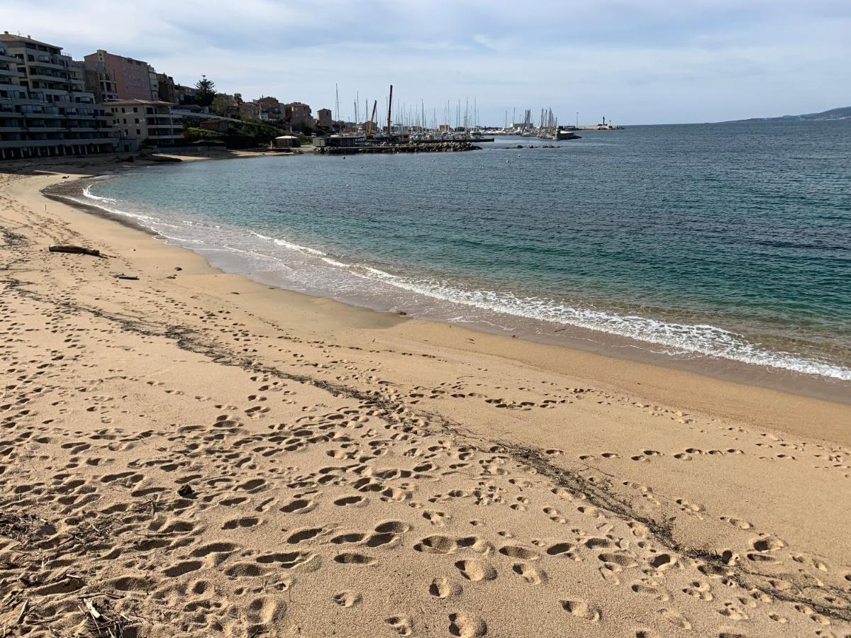Fronte Di Mare Apartment Проприано Екстериор снимка