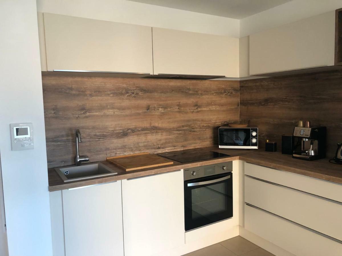 Fronte Di Mare Apartment Проприано Екстериор снимка